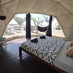 منتزه العطل Blue Ocean Camp - Tasartico